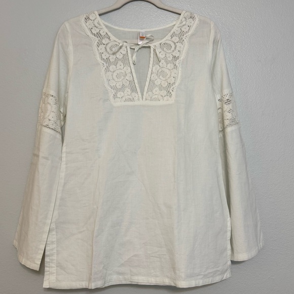 Lucy Active Bell Sleeve Lace Crochet Inset Cotton Peasant Top in Ivory - Picture 1 of 6